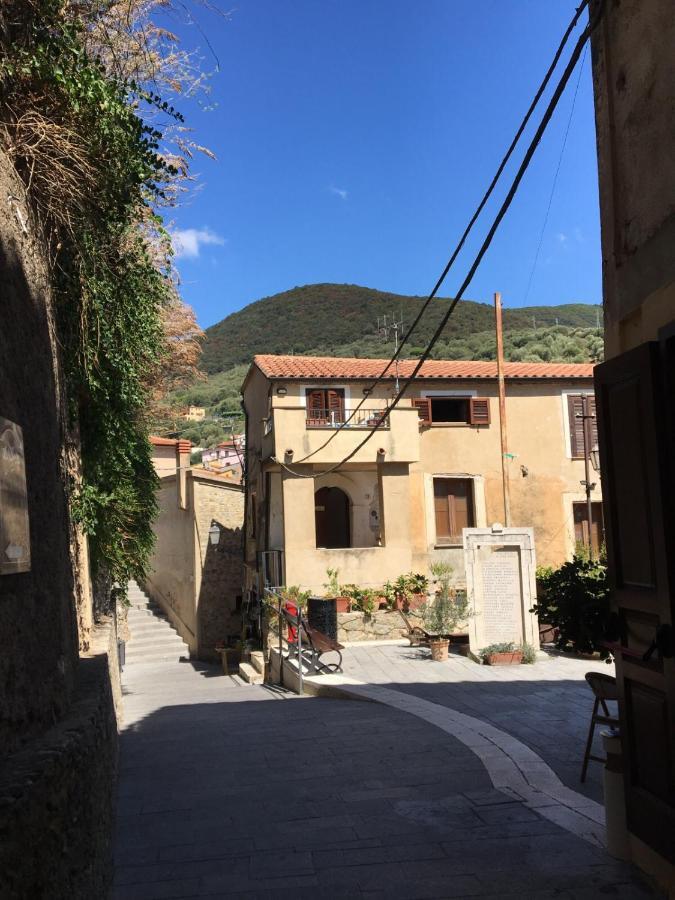 La Casa Del Maestro Attico Pisciotta Exterior foto